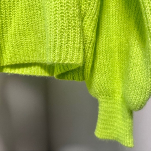 Maeve Betty Puff-Sleeved Neon Lime Green Chunky Mock Neck Sweater Size Medium - Picture 6 of 16